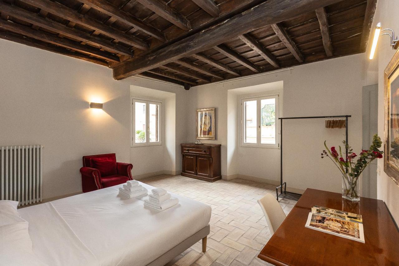 Historical - Arco Dei Banchi Rom