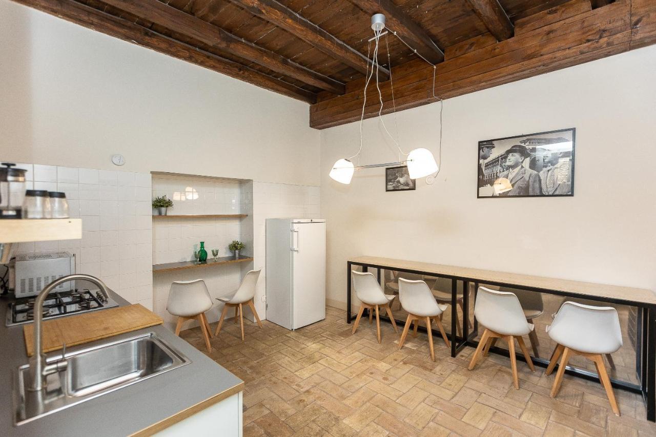 Historical - Arco Dei Banchi Apartment Rom