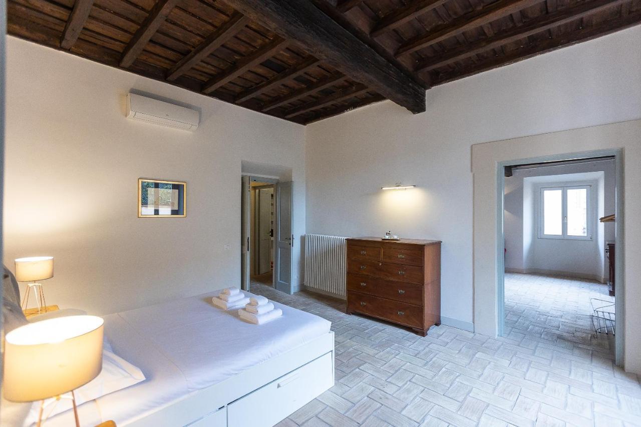 Historical - Arco Dei Banchi Apartment Rom